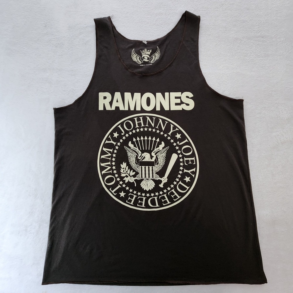 Ramones Tank Top Mens Medium Grey Graphic Band Tee Punk‎ Rock Short Sleeveless